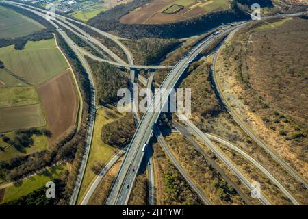 Autobahnkreuz Wetzlar, Autobahn A45 und Autobahn A480, Hermannstein, Wetzlar, Sauerland, Hessen, Deutschland, Autobahn, Autobahn A45, Autobahnbrücke, Autobahn Stockfoto