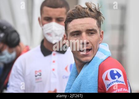 Cistierna, Spanien. 27. August 2022. Belgischer Remco Evenepoel von Quick-Step Alpha Vinyl, abgebildet nach der Etappe 8 der Ausgabe 2022 der 'Vuelta a Espana', Rundfahrt durch Spanien, von La Pola Llaviana nach Collau Fancuaya, Yernes y Tameza (153,4 km), Spanien, Samstag, 27. August 2022. BELGA FOTO DAVID STOCKMAN Kredit: Belga Nachrichtenagentur/Alamy Live News Stockfoto