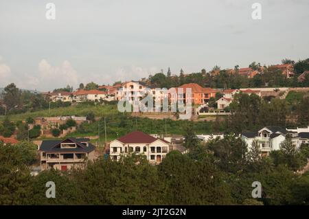 Vorort Kigali, Kigali, Ruanda. In den Vororten von Kigali, der Hauptstadt Ruandas, werden neue Häuser gebaut. Stockfoto