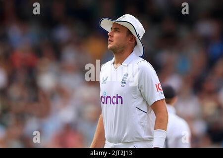 Manchester, Großbritannien. 27. August 2022. Stuart Broad von England in Manchester, Vereinigtes Königreich am 8/27/2022. (Foto von Conor Molloy/News Images/Sipa USA) Quelle: SIPA USA/Alamy Live News Stockfoto