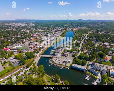 Magog City Luftaufnahme an der Mündung des Magog River zum Lake Memphremagog, Magog, Memphremagog County, Quebec QC, Kanada. Stockfoto