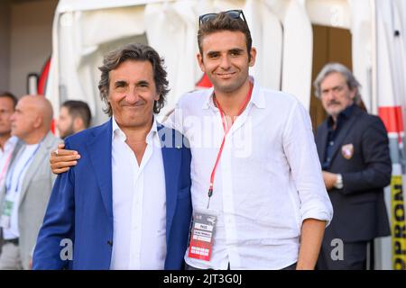 Cremona, Italien. 27. August 2022. Giovannii Zini Stadium, 27.08.22 Urbano Kairo mit seinem Sohn Federico vor der Serie Ein Spiel zwischen US Cremonese und Turin im Giovanni Zini Stadium in Cremona, Italia Soccer (Cristiano Mazzi/SPP) Credit: SPP Sport Press Photo. /Alamy Live News Stockfoto