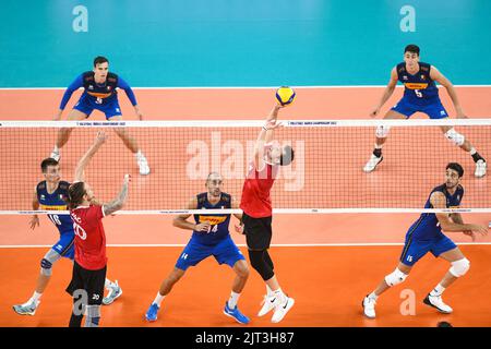 Derek Evp, Arthur Szwarc (Kanada), Yuri Romano, Gianluca Galassi, Daniele Lavia (Italien). Volleyball-Weltmeisterschaft 2022. Stockfoto