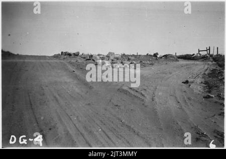 LKW-Trails. Die Springfield-Big-Butte Road verlässt den Highway Nr. 39. Die alte Straße kann man zwischen den... Stockfoto