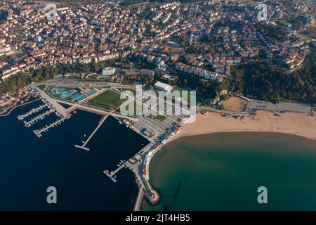 Drohnenschießen das Schloss sile und seine Umgebung, sile, istanbul, türkei Stockfoto