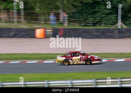 Statische und Rennbilder von der US USA Auto Show auf dem Oulton Park Raceway Chishire, einschließlich der Herzöge von Hazard und Days of Thunder Stockfoto