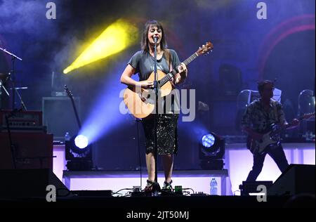 Mantova, Italien. 27. Aug, 2022. carmen consoli während CARMEN CONSOLI, italienische Sängerin Musikkonzert in MANTOVA, Italien, August 27 2022 Quelle: Independent Photo Agency/Alamy Live News Stockfoto