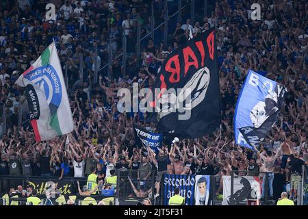 Rom, Italien. 26. August 2022. Unterstützer des FC Internazionaleanu der Serie Ein Spiel zwischen Lazio und Inter Mailand im Stadio Olimpico, Rom, Italien am 26. August 2022. Kredit: Giuseppe Maffia/Alamy Live Nachrichten Stockfoto