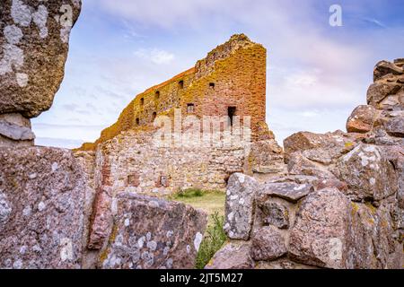 Ruinen der Burg Hammershus an einem sonnigen Tag auf der Insel Bornholm, Dänemark Stockfoto