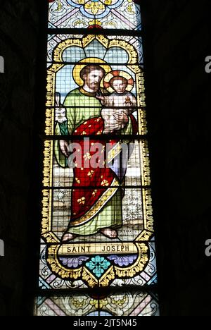 NOTRE DAME DE BONNE NOUVELLE. MONTAIGUT EN COMBRAILLE-SCHRIFT. PUY DE DÔME. FRANKREICH Stockfoto