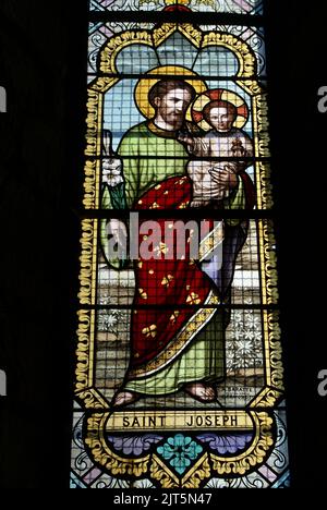 NOTRE DAME DE BONNE NOUVELLE. MONTAIGUT EN COMBRAILLE-SCHRIFT. PUY DE DÔME. FRANKREICH Stockfoto