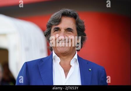 Foto Spada/LaPresse 27 Agosto 2022 - Cremona, Italia - Sport, calcio - Cremonese vs Torino - Campionato italiano di calcio Serie A Tim 2022/2023 - Stadio Zini Nella foto: Urbano Cairo August 27, 2022 Cremona , Italien - Sport, calcio - Cremonese vs Turin- Italienische Serie A Fußballmeisterschaft 2022/2023 - Zini Stadium. Im Bild: Urbano Cairo Stockfoto