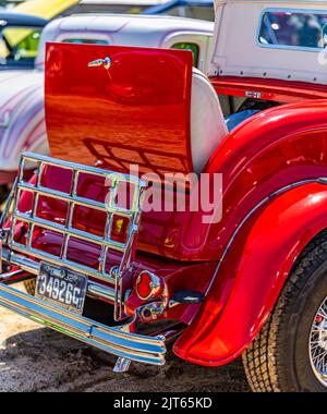 Statesboro, GA - 17. Mai 2014: Rumble Seat auf einem Ford Deluxe Model 18 Cabrio aus dem Jahr 1932. Stockfoto