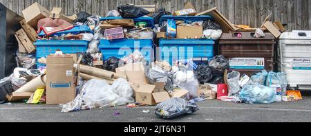 Glasgow, Schottland, Großbritannien, August 28. 2022, Abfall und Abfall steigen an, nicht gesammelt aufgrund von Arbeiterstreiks Stockfoto