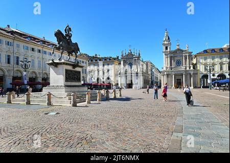 Ein Panoramablick auf die piazza San Carlo in Turin, Italien Stockfoto