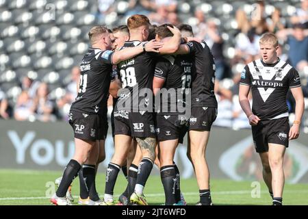 Hull, Großbritannien. 28. August 2022. Jordan Lane #13 von Hull FC feiert seinen Versuch am 8/28/2022. Quelle: SIPA USA/Alamy Live News Stockfoto