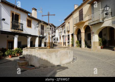 Plazuela Tres Chorros in Guadalupe, Provinz Cáceres. Stockfoto