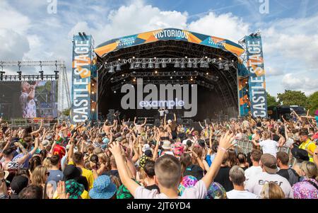 Portsmouth, Großbritannien. 28. August 2022. Beispiel beim Victorious Festival 2022. Southsea Common. 28. August 2022. Kredit: Alamy Live Nachrichten/Charlie Raven Gutschrift: Charlie Raven/Alamy Live Nachrichten Stockfoto