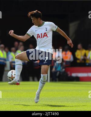 Nottingham, Großbritannien. 28. August 2022. 28.. August 2022; The City Ground, Nottingham, Nottinghamshire, England; Premier League Football, Nottingham Forest versus Tottenham : Tottenham Hotspur's Son Heung-Min missbraucht den Ball Kredit: Action Plus Sports Images/Alamy Live News Stockfoto