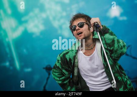 Leeds, Großbritannien. 28. August 2022. Erleben Sie Shikari live auf der Bühne des Leeds Festival, Großbritannien. Kredit: Andy Gallagher/Alamy Live Nachrichten Stockfoto