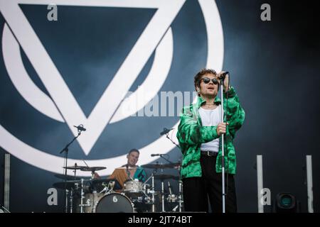 Leeds, Großbritannien. 28. August 2022. Erleben Sie Shikari live auf der Bühne des Leeds Festival, Großbritannien. Kredit: Andy Gallagher/Alamy Live Nachrichten Stockfoto