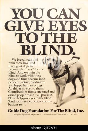 Guide Dog Foundation für die blinde Werbung in einem NatGeo Magazin, August 1986 Stockfoto