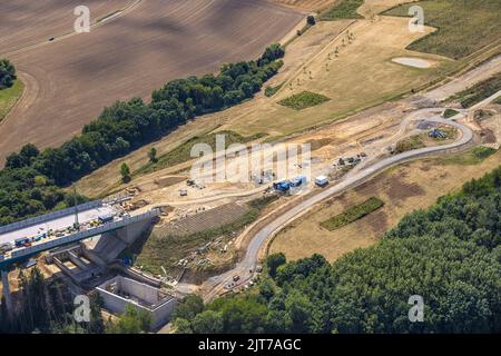 Luftaufnahme, Baustelle Angerbachtalbrücke, neuer Autobahnabschnitt der A44, Spaltschließung zwischen Ratingen-Ost und Velbert, Heiligenhaus, Ruhrgebiet Stockfoto