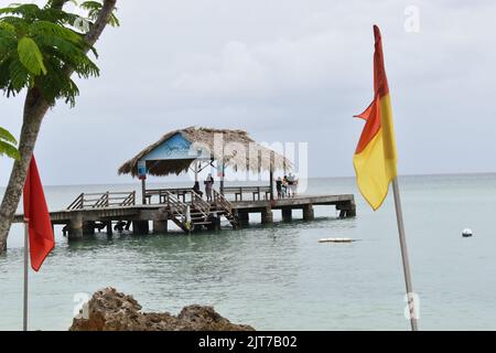 Steg im Pigeon Point Heritage Park, Pigeon Point, Tobago Stockfoto