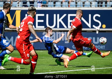 Gent, Belgien. 28. August 2022. Gents Hugo Cuypers mit einem letzten Torversuch während eines Fußballmatches zwischen KAA Gent und dem Royal Antwerp FC, Sonntag, 28. August 2022 in Gent, am 6. Tag der ersten Division der belgischen Meisterschaft 2022-2023 in der 'Jupiler Pro League'. BELGA FOTO TOM GOYVAERTS Kredit: Belga Nachrichtenagentur/Alamy Live News Stockfoto