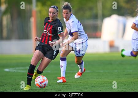 Mailand, Italien. 28. August 2022. Sportzentrum Vismara, 28.08.22 Kosovare Asllani (9 AC Mailand) während der Serie Ein Spiel zwischen AC Mailand und AC Fiorentina im Sportzentrum Vismara in Mailand, Italia Soccer (Cristiano Mazzi/SPP) Credit: SPP Sport Press Photo. /Alamy Live News Stockfoto