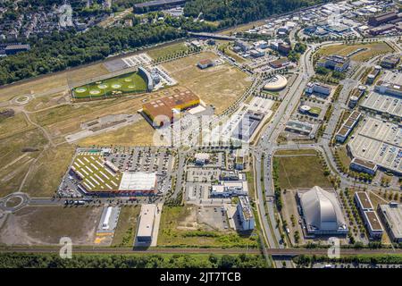 Luftaufnahme, Westfield Centro, Topgolf-Anlage, Metronom Theater, Hotel Super 8 by Wyndham Oberhausen, XIAO Restaurant, The ASH - Oberhausen, B&B Hot Stockfoto