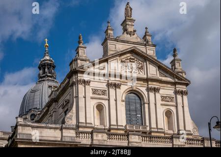 Ein Blick auf die katholische Kirche Brompton Oratory in Knightsbridge in London Stockfoto