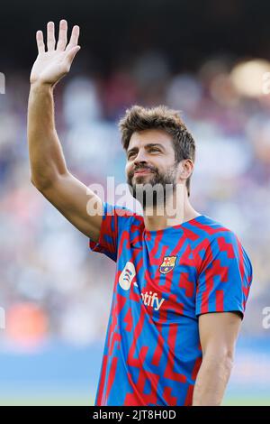 Barcelona, Spanien. 28. August 2022. Pique lächelt vor dem LaLiga-Spiel zwischen dem FC Barcelona und Real Valladolid CF im Spotify Camp Nou Stadium in Barcelona, Spanien. Quelle: Christian Bertrand/Alamy Live News Stockfoto