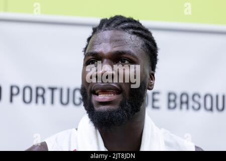 28. August 2022. Odivelas, Portugal. Portugal und Sacramento Kings Centre Neemias Queta (88) in Aktion während des Spiels für den FIBA Europe Cup (Gruppe F), Portugal gegen Zypern © Alexandre de Sousa/Alamy Live News Stockfoto