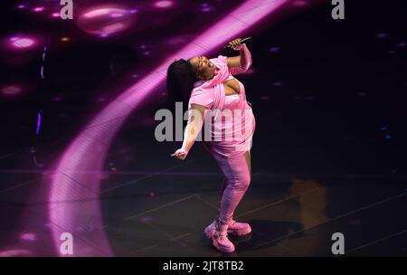 Newark, United, Erklärte. 28. August 2022. Lizzo tritt am Sonntag, den 28. August 2022, bei den MTV Video Music Awards „VMA's“ 2022 im Prudential Center in Newark, New Jersey, auf. Foto von John Angelillo/UPI Credit: UPI/Alamy Live News Stockfoto