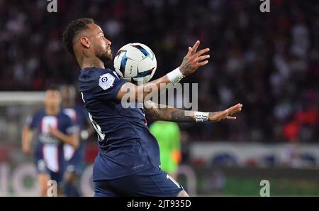 Paris, Frankreich. 28. August 2022. Neymar Jrwährend der Ligue 1 Uber isst am 28. August 2022 in Paris, Frankreich, ein Spiel zwischen Paris Saint Germain und Monaco im Parc des Princes. Foto von Christian Liewig/ABACAPRESS.COM Quelle: Abaca Press/Alamy Live News Stockfoto