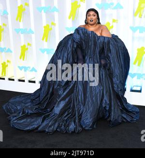 New Jersey, USA. 28. August 2022. 28.. August 2022. Newark, USA. Lizzo bei den MTV Video Music Awards 2022, Prudential Center, Newark. Kredit: Doug Peters/EMPICS/Alamy Live Nachrichten Gutschrift: Doug Peters/Alamy Live Nachrichten Stockfoto