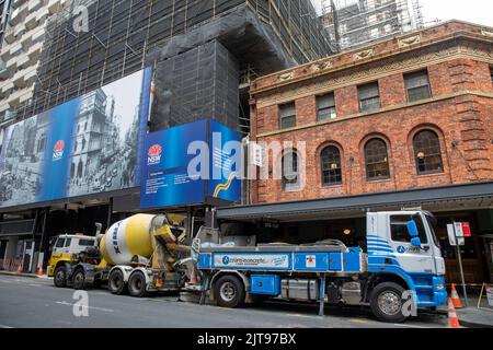 Sydney Metro Bau Transport-Projekt, bereit Mischung Beton und Betonpumpe, Sydney Stadtzentrum, NSW, Australien Stockfoto