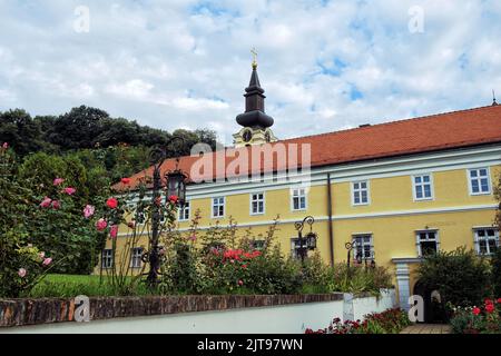 Kloster Novo Hopovo im Nationalpark Fruska Gora, Serbien Stockfoto