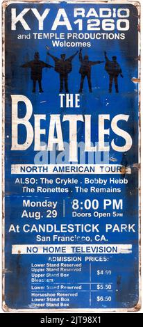 Beatles KYA Radio Handgemaltes Holzschild für Candlestick Park Concert (San Francisco, 1966) North American Tour Stockfoto