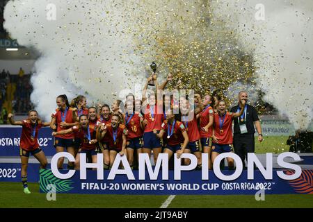 San Jose. 28. August 2022. Das spanische Team posiert für Fotos während der Preisverleihung der FIFA U-20 Frauen-Weltmeisterschaft 2022 in San Jose, Costa Rica, am 28. August 2022. Kredit: Xin Yuewei/Xinhua/Alamy Live Nachrichten Stockfoto