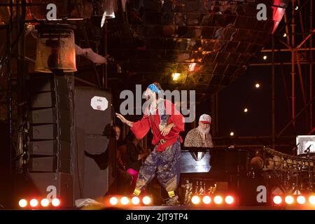 26. Oktober 2020, Castelvolturno, Italien: Lorenzo Cherubini, alias Jovanotti, Singt während der Jova Beach Party in Castelvolturno (Bildquelle: © Francesco Cigliano/Pacific Press via ZUMA Press Wire) Stockfoto