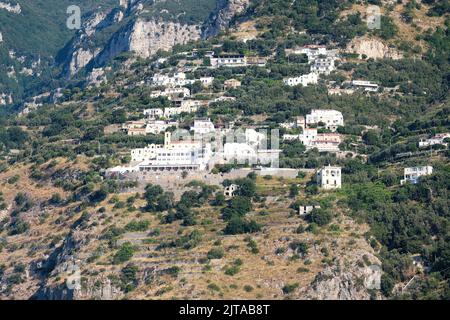 Die Häuser. Kirchen, Villen und Hotels, auf den Felsen der Stadt Amalfi (Amalfi-Küste) (20) Stockfoto