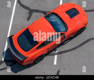 ROYAL OAK, MI/USA - 19. AUGUST 2022: Ein Ford Mustang Shelby Cobra 2022 auf der Ford-Ausstellung auf der Woodward Dream Cruise Route. Stockfoto