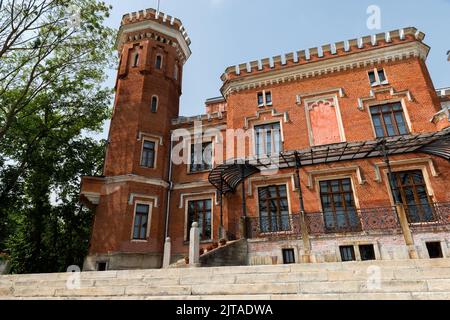 Ramon, Region Woronesch, Russland. 19. August 2021. Palace. Der Schlosskomplex der Oldenburgsky. Dies ist der einzige Wohnsitz von königlichen Personen Stockfoto