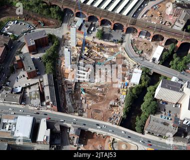 Luftaufnahme des neuen Interchange Parks von Stockport aus dem Boden im Stadtzentrum von Stockport an der Daw Bank & Viaduct Street Stockfoto