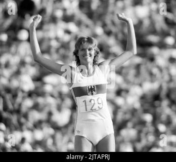 OLYMPISCHE SOMMERSPIELE IN LOS ANGELES 1984 ULRIKE MEYFARTH die Bundesrepublik gewinnt den Hochsprung Stockfoto