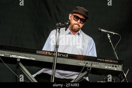 Embrace beim Victorious Festival 2022. Southsea Common, Großbritannien. 28. August 2022. Kredit: Alamy Live Nachrichten/Charlie Raven Stockfoto