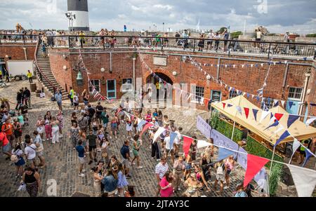 Southsea Common. Großbritannien, 28. August 2022. Atmosphäre beim Victorious Festival 2022. Southsea Common. 28. August 2022. Kredit: Alamy Live Nachrichten/Charlie Raven Stockfoto