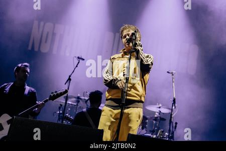 Southsea Common. Großbritannien, 28. August 2022. Nothing But Thieves beim Victorious Festival 2022. Southsea Common. 28. August 2022. Kredit: Alamy Live Nachrichten/Charlie Raven Stockfoto